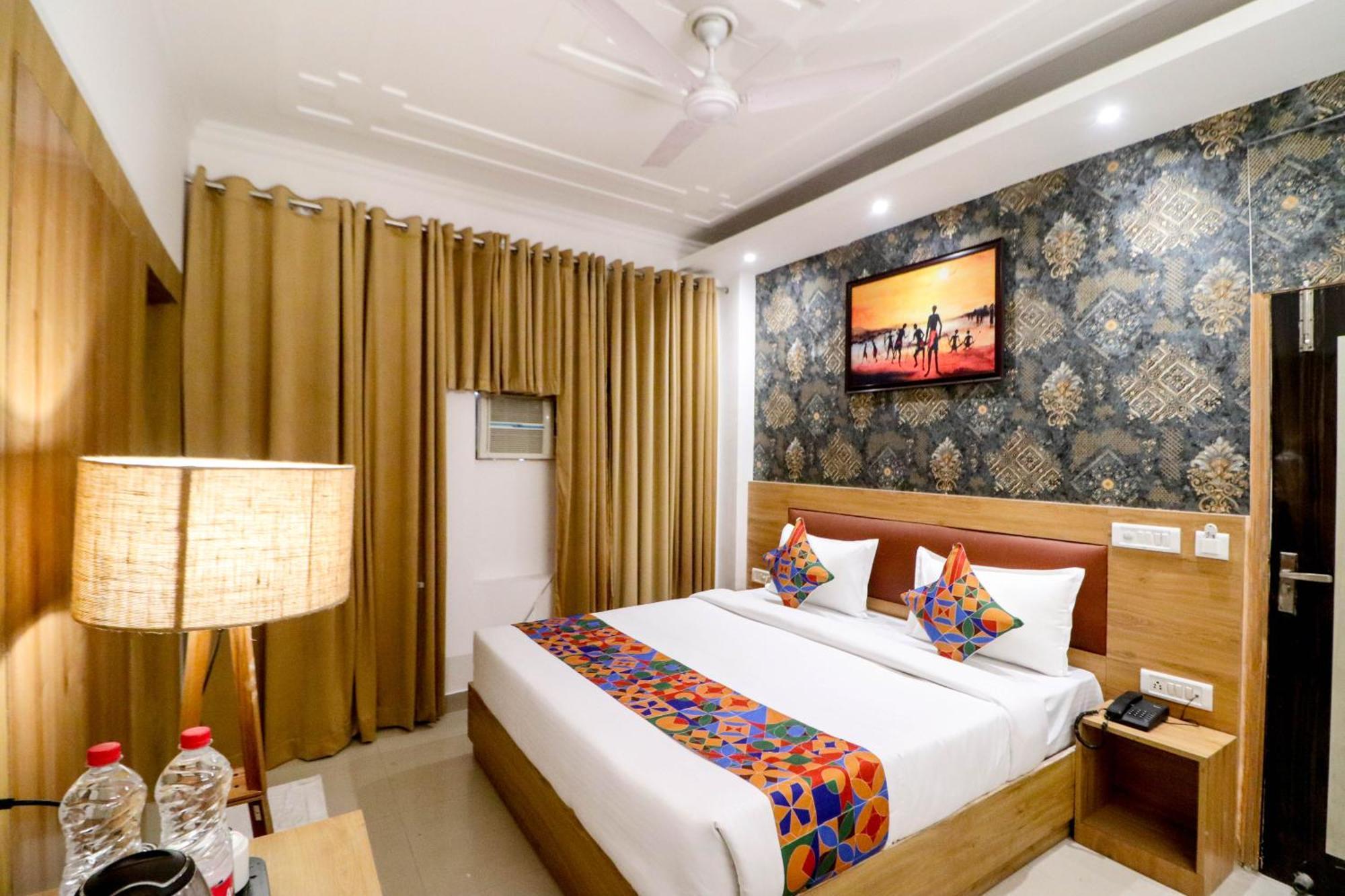 Hotel Vvs Near Delhi Airport New Delhi Exterior photo